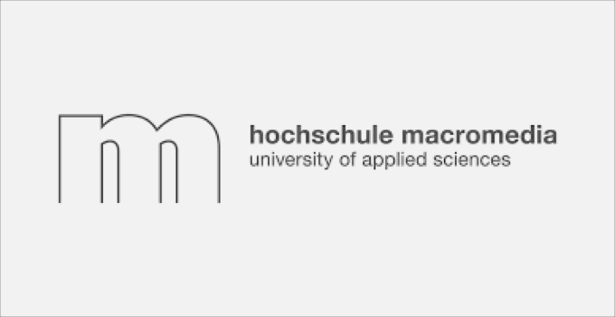 Hochschule Macromedia Logo | Sie wollen eine App, Software oder Webanwendung, die auf dem Markt wettbewerbsfähig ist? Wir helfen Ihnen dabei: UX Consulting, UX Konzept & UI Design | App, Software & Web | UX-Büro in Odenthal (in der Nähe von Köln, Bergisch Gladbach, Leverkusen und Düsseldorf) | User Experience Consulting, User Experience Konzept & User Interface Design
